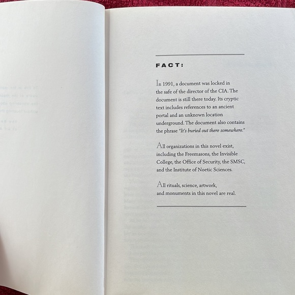 🌈2/$8 The Lost Symbol #3 in the Robert Langdon Series - Picture 8 of 12